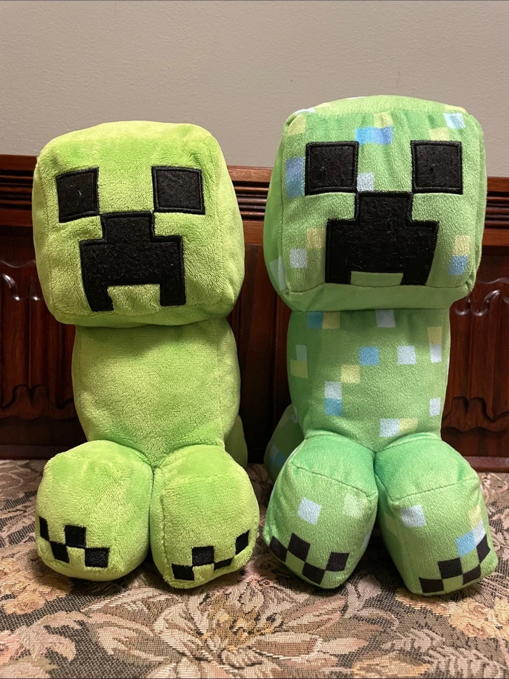 2 Minecraft Green Pixel Creeper Plush Toy